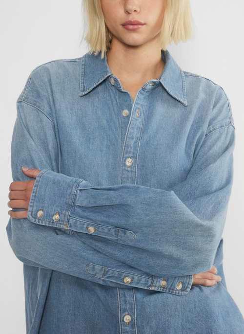 the 90s classic denim shirt Product Image