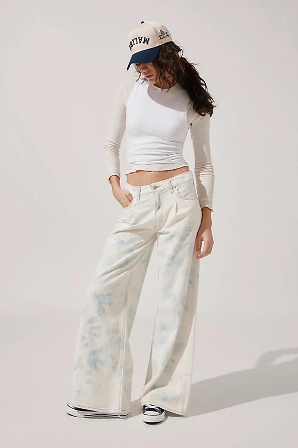 Levis Baggy Dad Wide Leg Jean Womens at Urban Outfitters Product Image