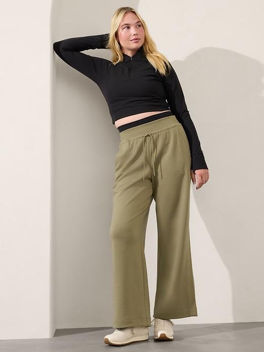 Allure High Rise Pant Product Image