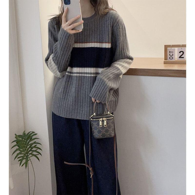 Crew Neck Color Block Ribbed Sweater Product Image