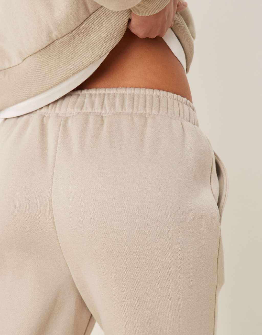 Urban Threads lounge sweatpants in beige Product Image