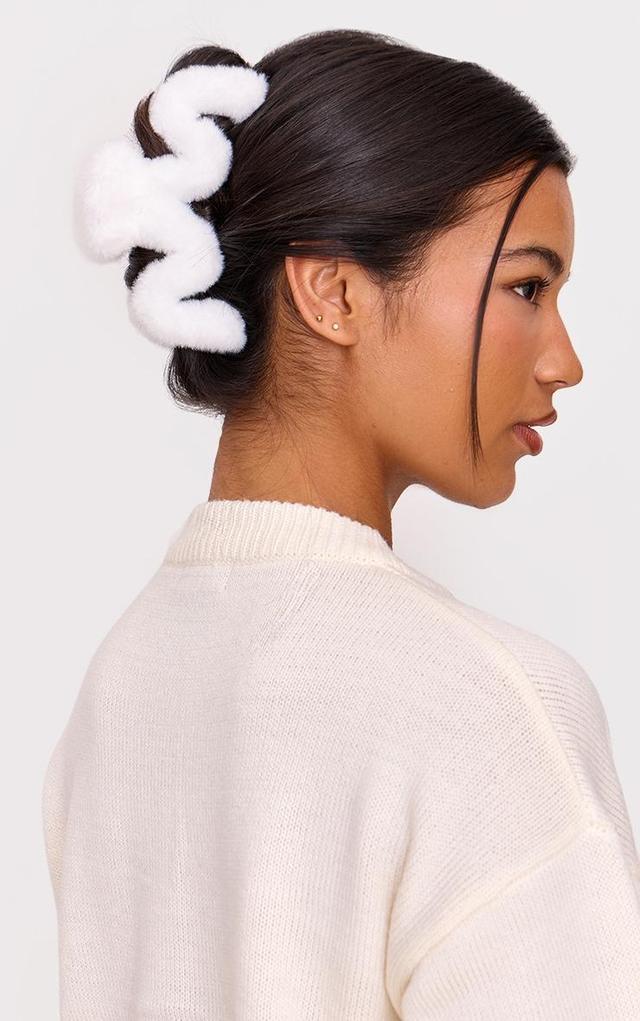 White Fluffy Wave Oversized Claw Clip Product Image