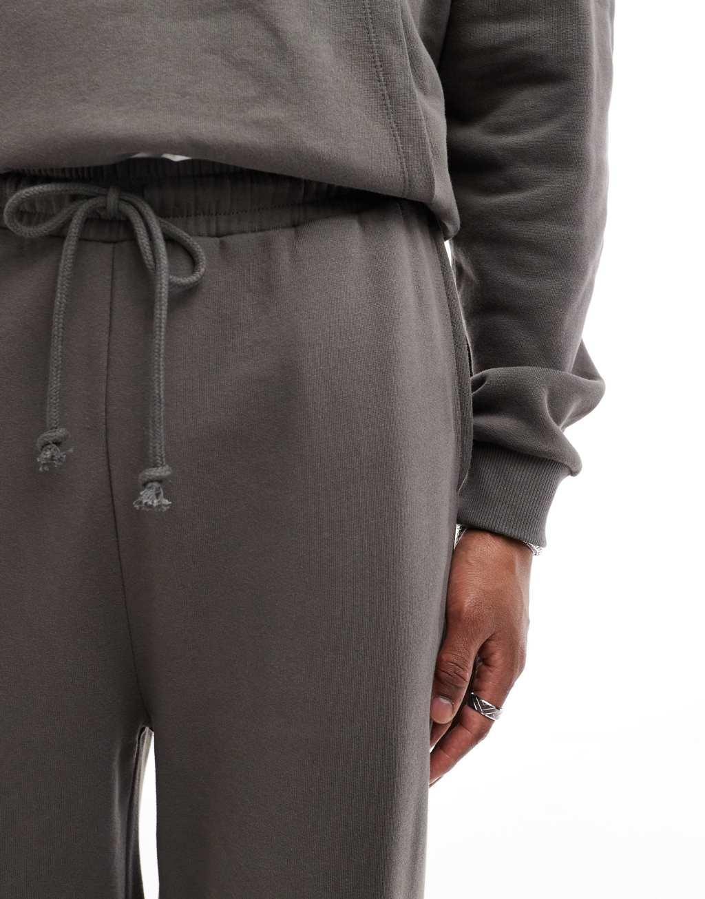 ASOS DESIGN oversized balloon sweatpants in khaki Product Image