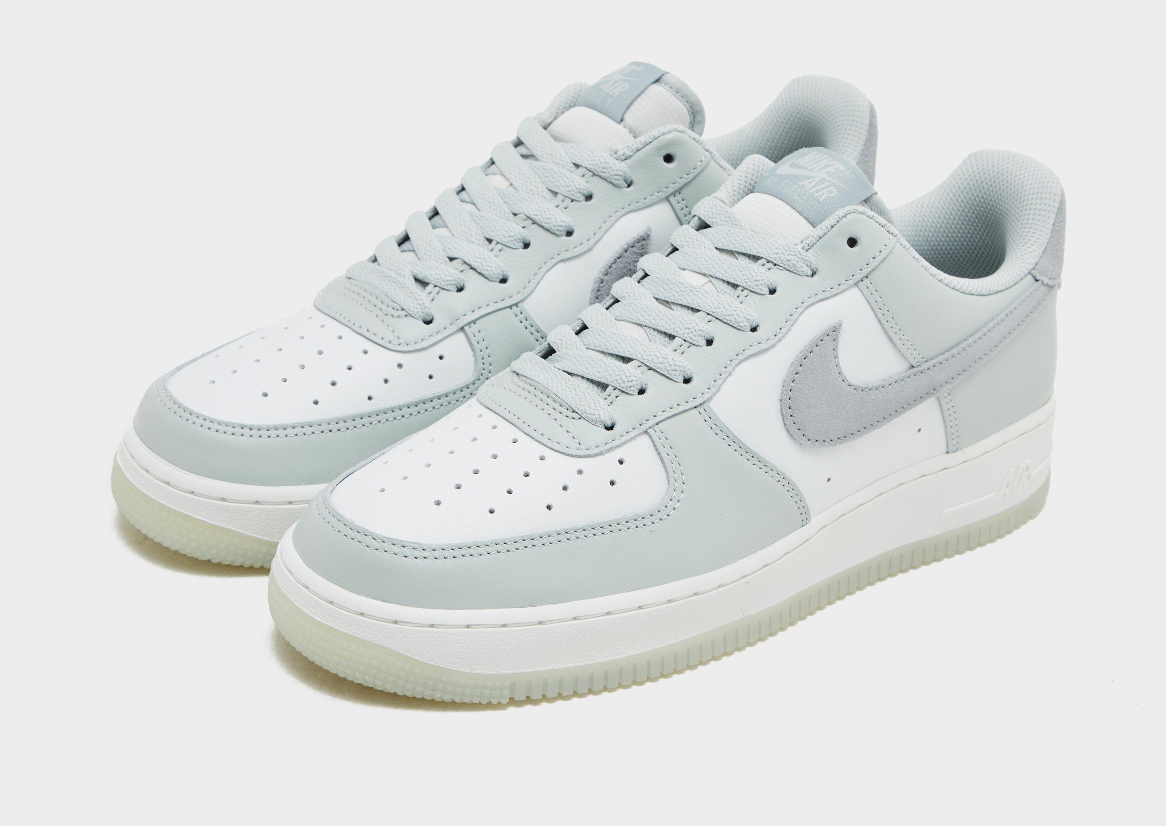 Nike Air Force 1 Low Product Image