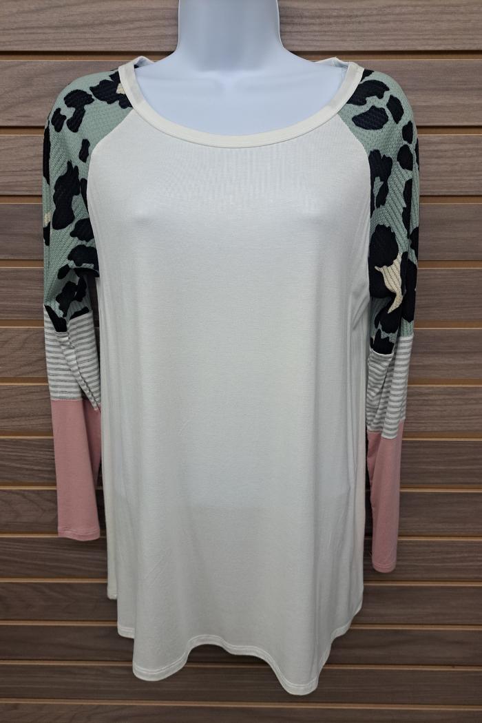 Long sleeve leopard color block Product Image