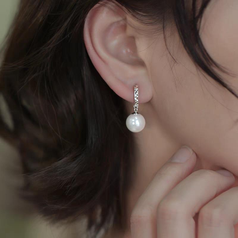 925 Sterling Silver Faux Pearl Drop Earring Product Image