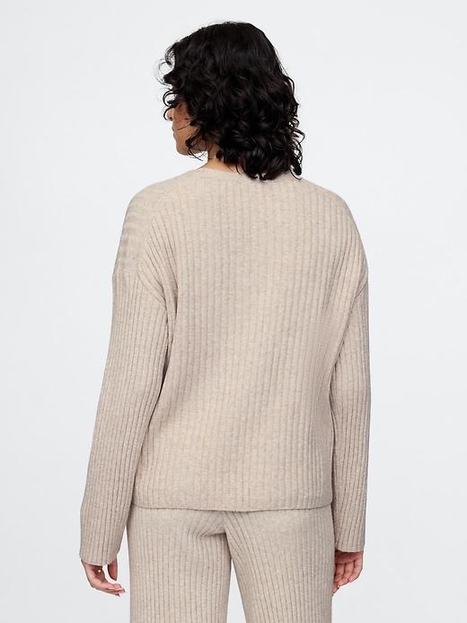 CashSoft Wide Rib V-Neck Sweater Product Image