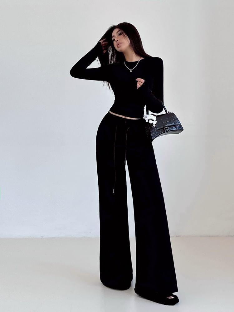 Elastic Waist Plain Wide Leg Sweatpants Product Image