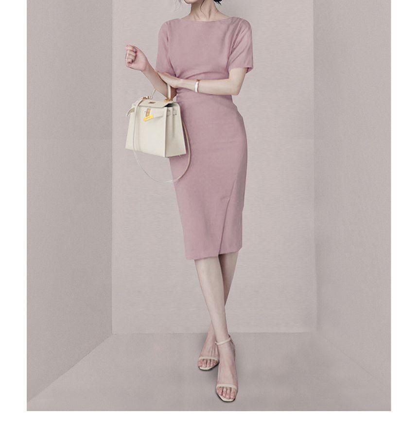 Short-Sleeve Boat Neck Plain Sheath Dress Product Image