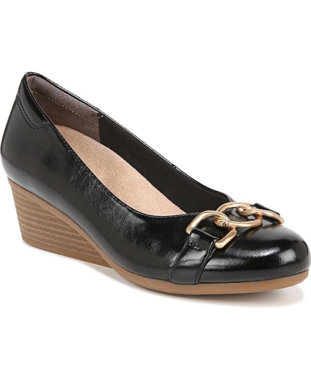 Dr. Scholls Be Adorned Chain Wedge Pump Product Image