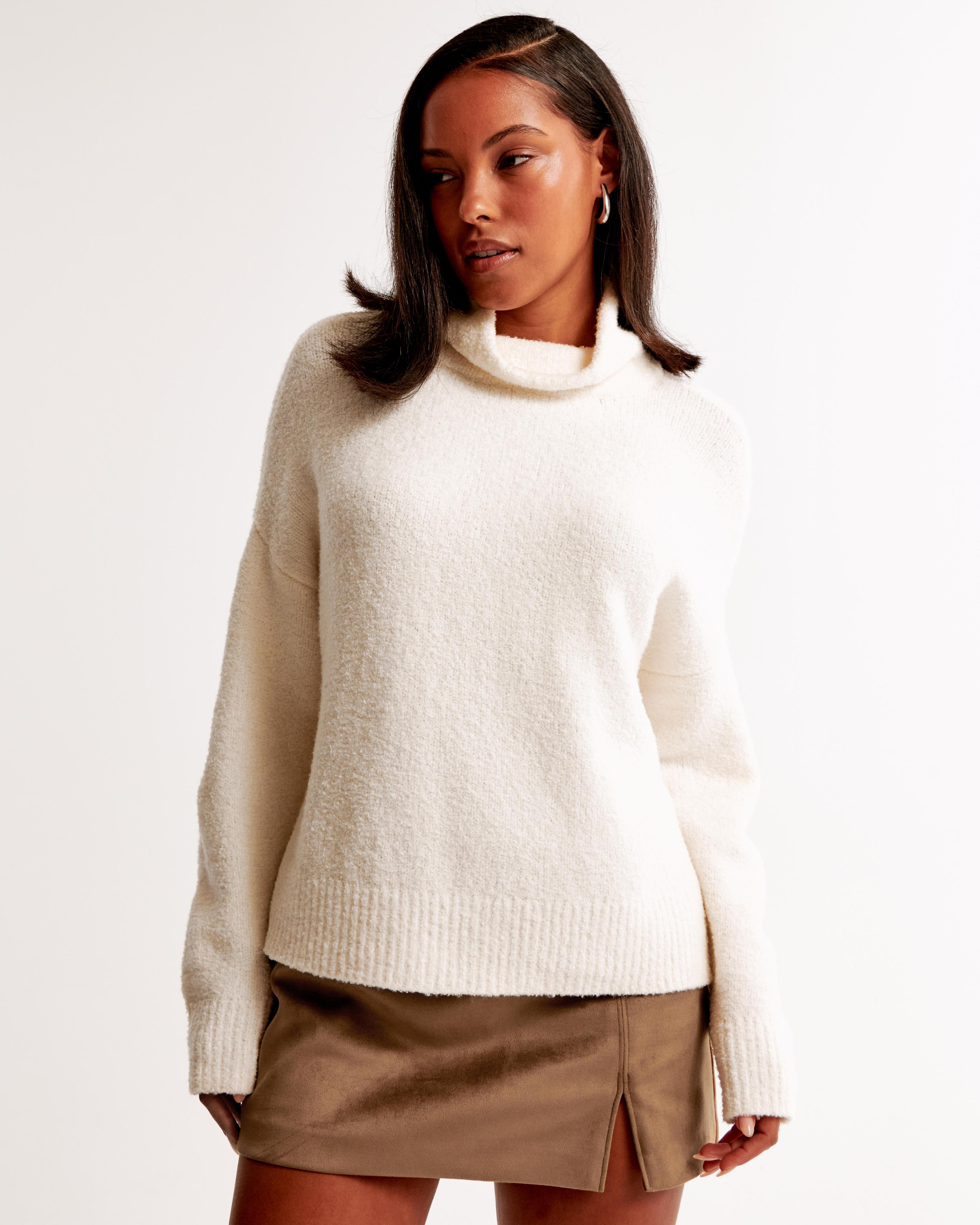 Vol. 28 Relaxed Boucle Turtleneck Sweater Product Image