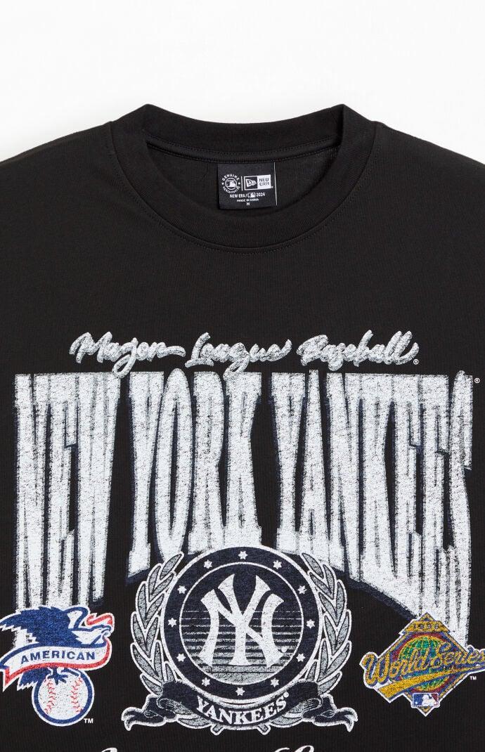 New Era Men's NY Yankees Oversized T-Shirt Product Image