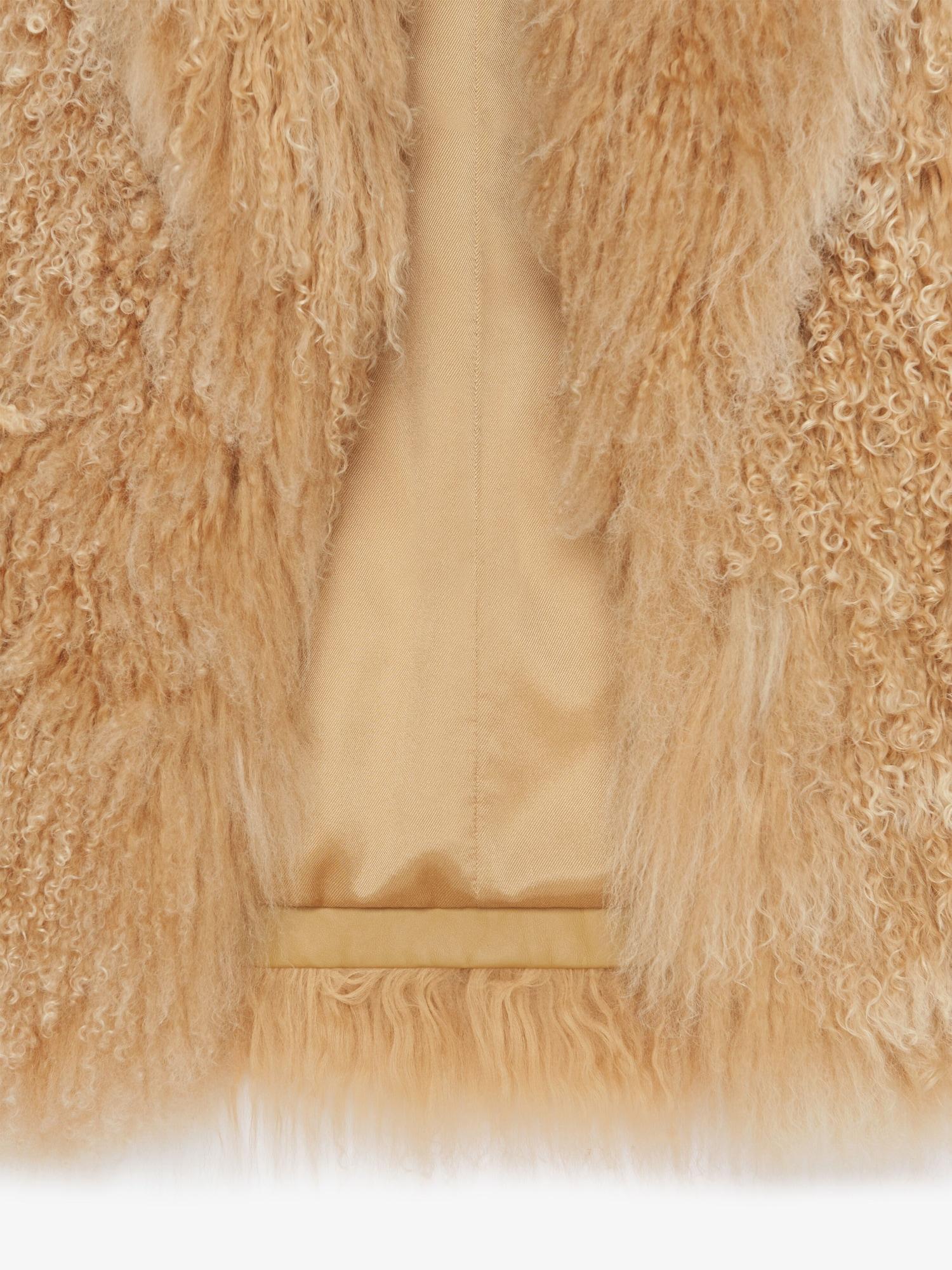 Coat in fur Product Image