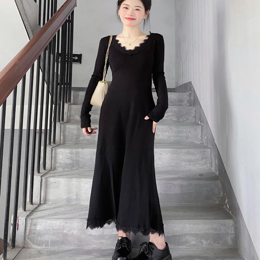 Long Sleeve V-Neck Plain Lace Trim Maxi A-Line Dress Product Image