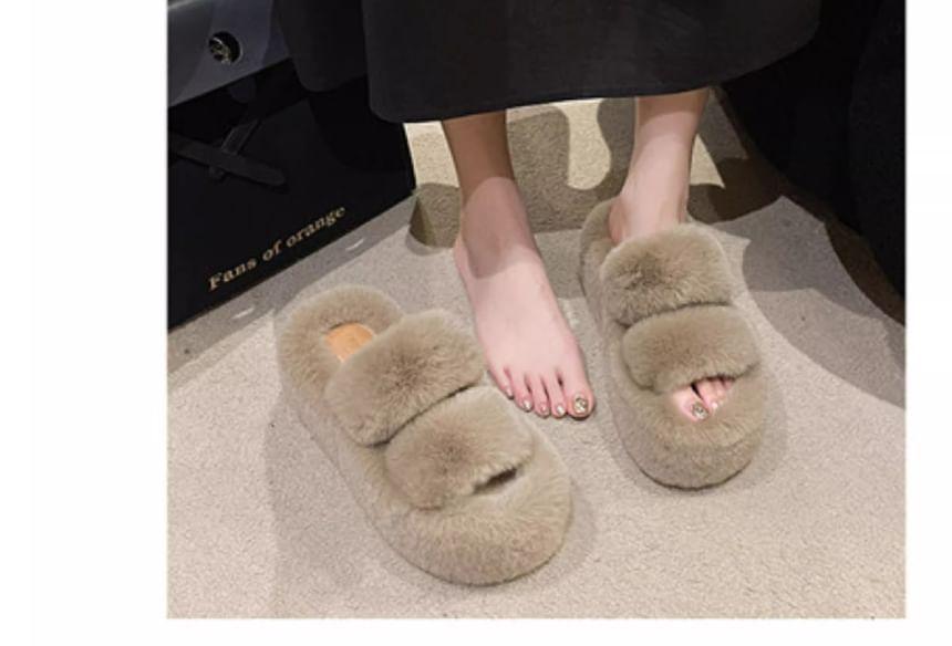 Plain Fluffy Platform Slide Sandals Product Image