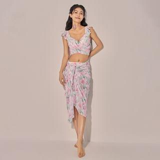 Set: Floral Ruffle Tankini Top + Swim Shorts + Cover Up Product Image