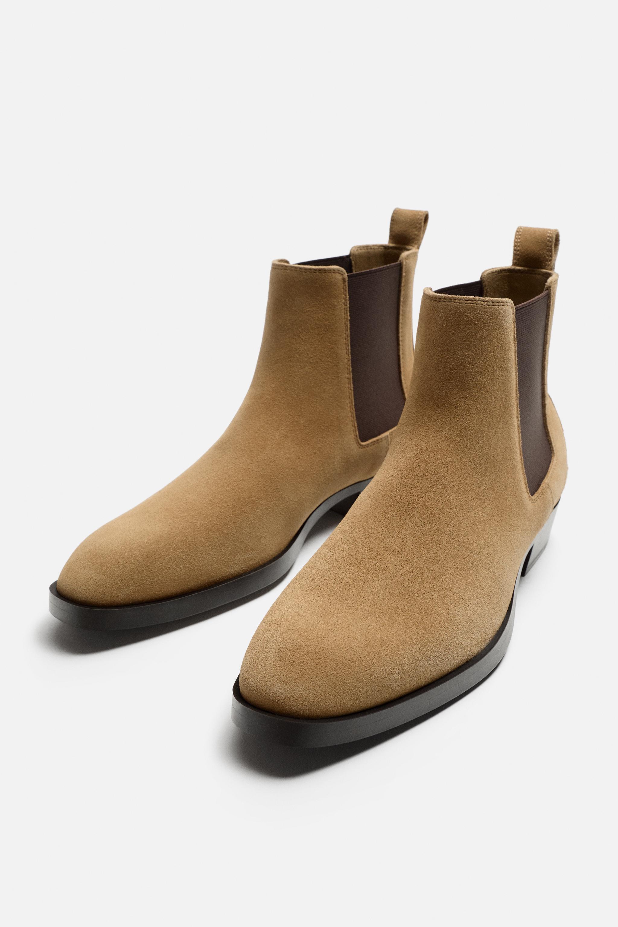 POINTED TOE LEATHER CHELSEA BOOTS Product Image