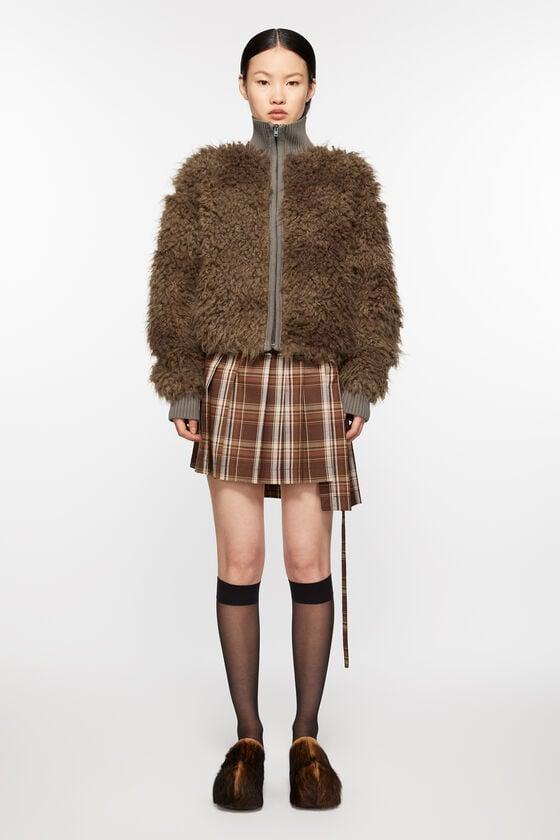 Furry jacket Product Image