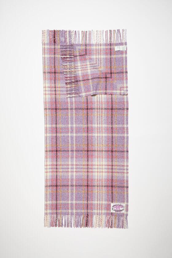 Oversized plaid scarf blanket Product Image