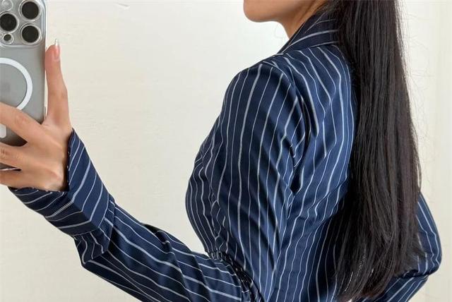 Long-Sleeve V-Neck Collared Striped Ruched Button-Up Blouse Product Image