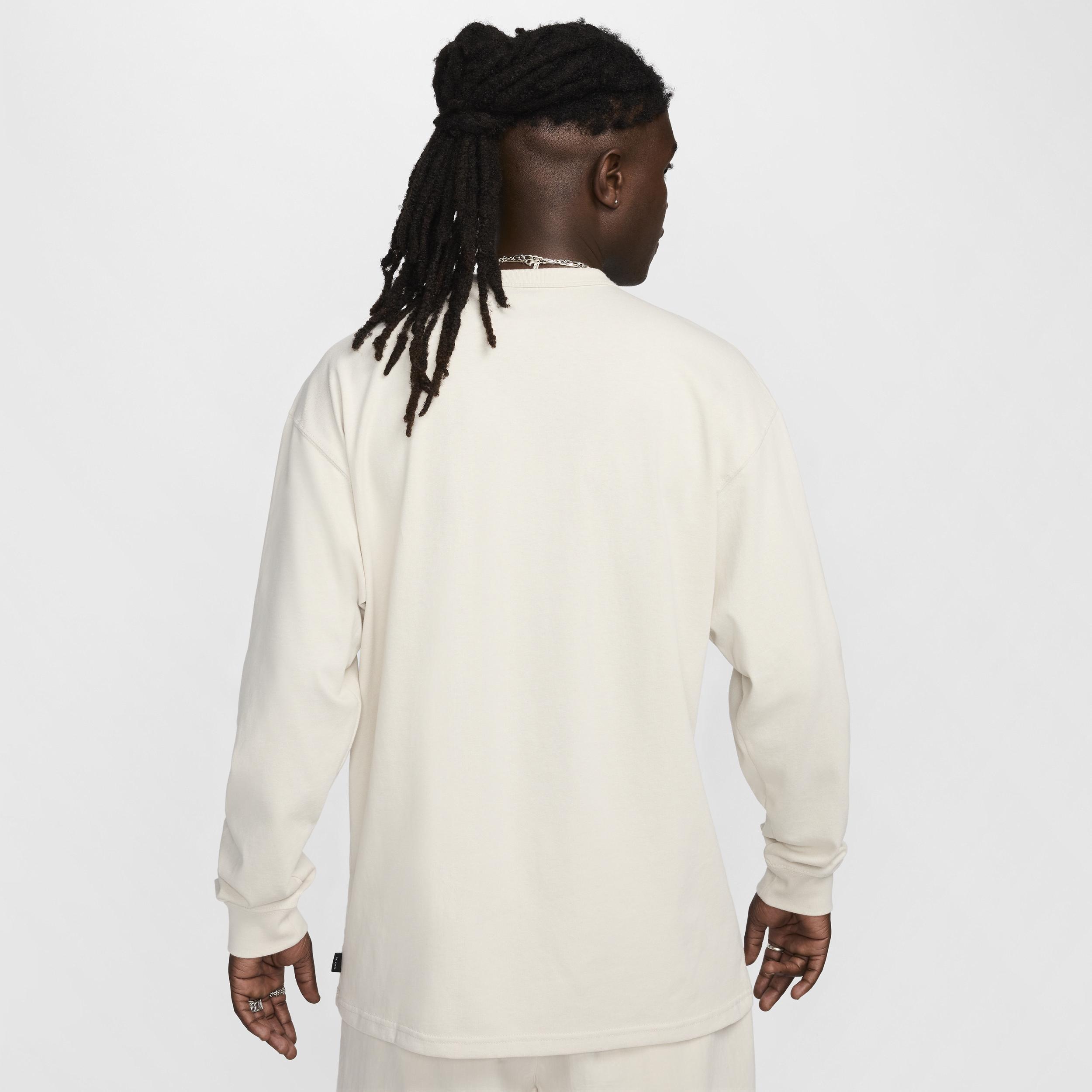 Men's Nike Sportswear Premium Essentials Long-Sleeve T-Shirt Product Image