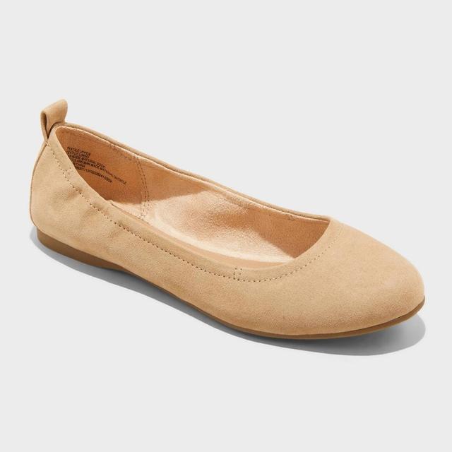 Women's Danielle Scrunch Ballet Flats with Memory Foam Insole - Universal Thread™ Beige 6 Product Image