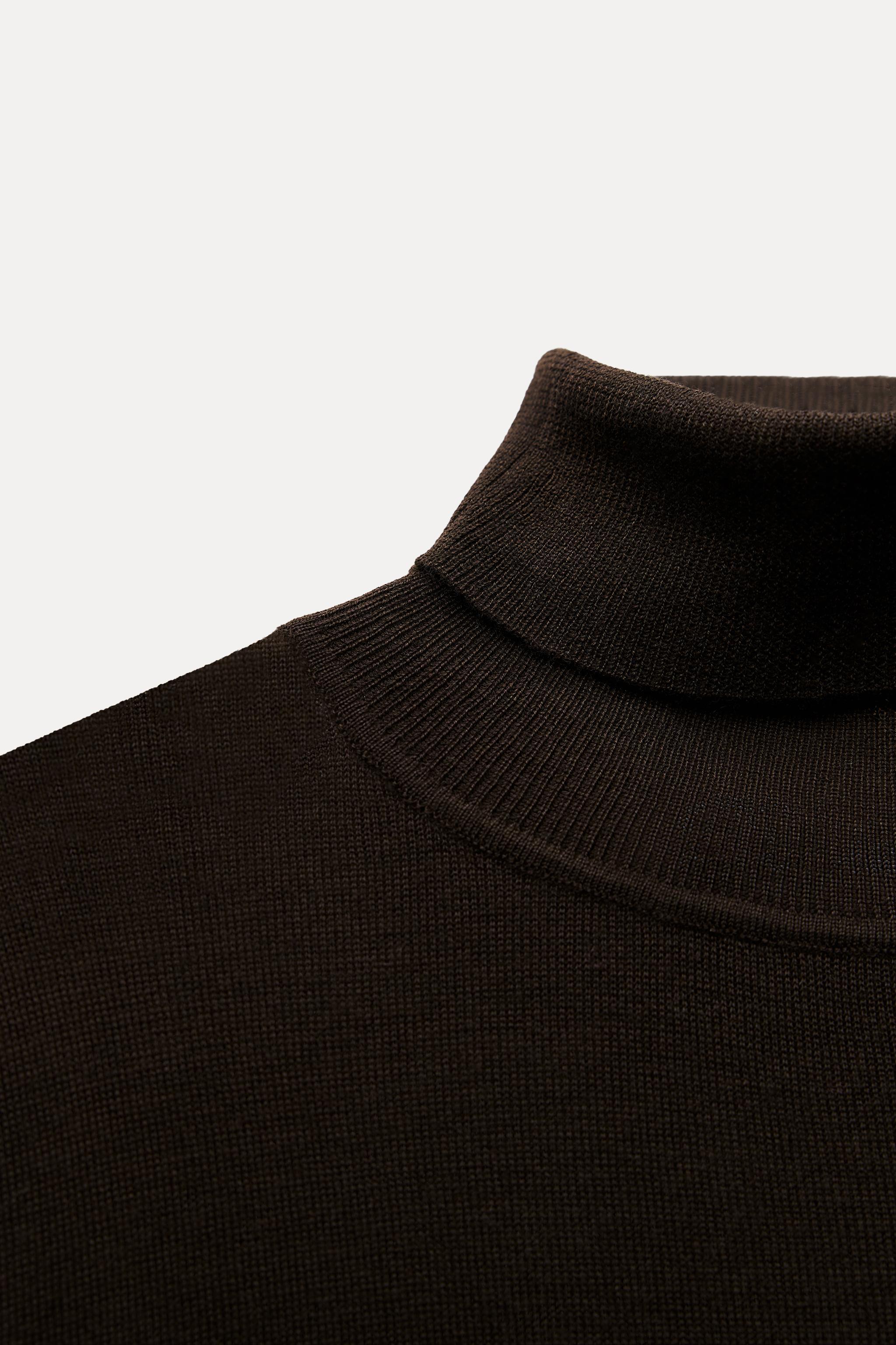 CASHMERE AND SILK BLEND HIGH COLLAR SWEATER Product Image