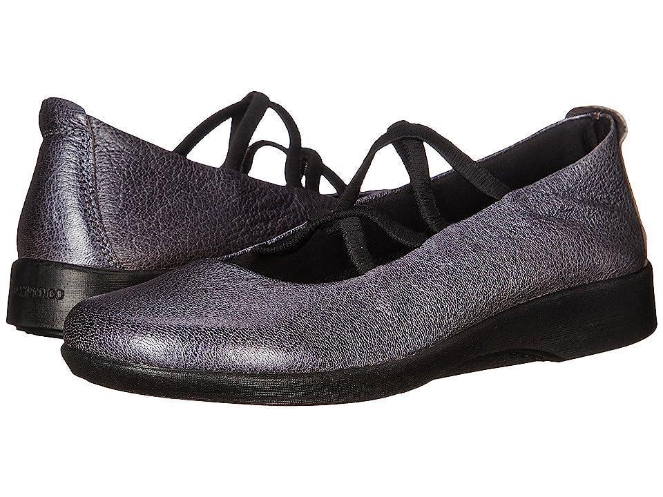 Arcopedico Vegas (Pewter) Women's Flat Shoes Product Image