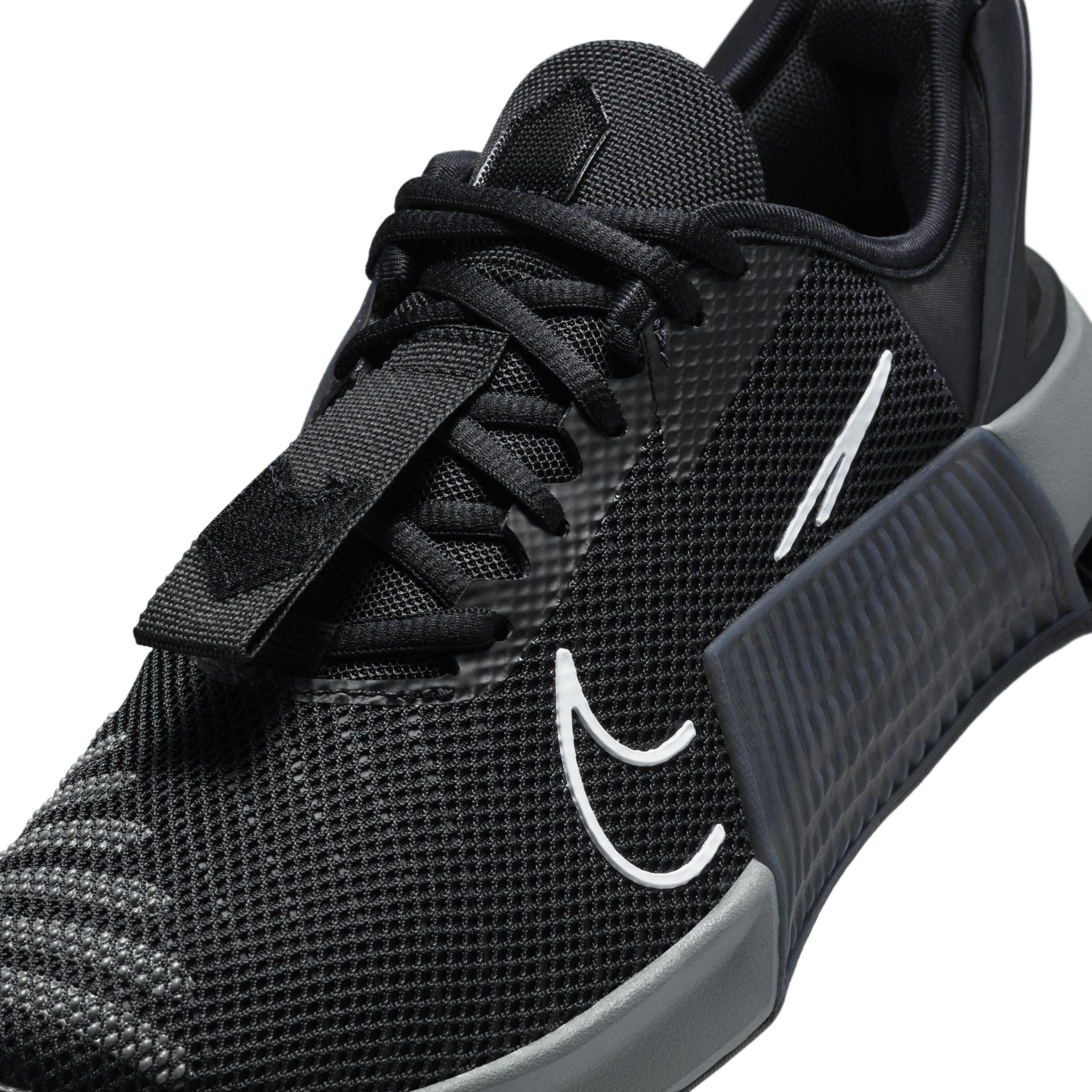 Nike Women's Metcon 9 EasyOn Workout Shoes Product Image