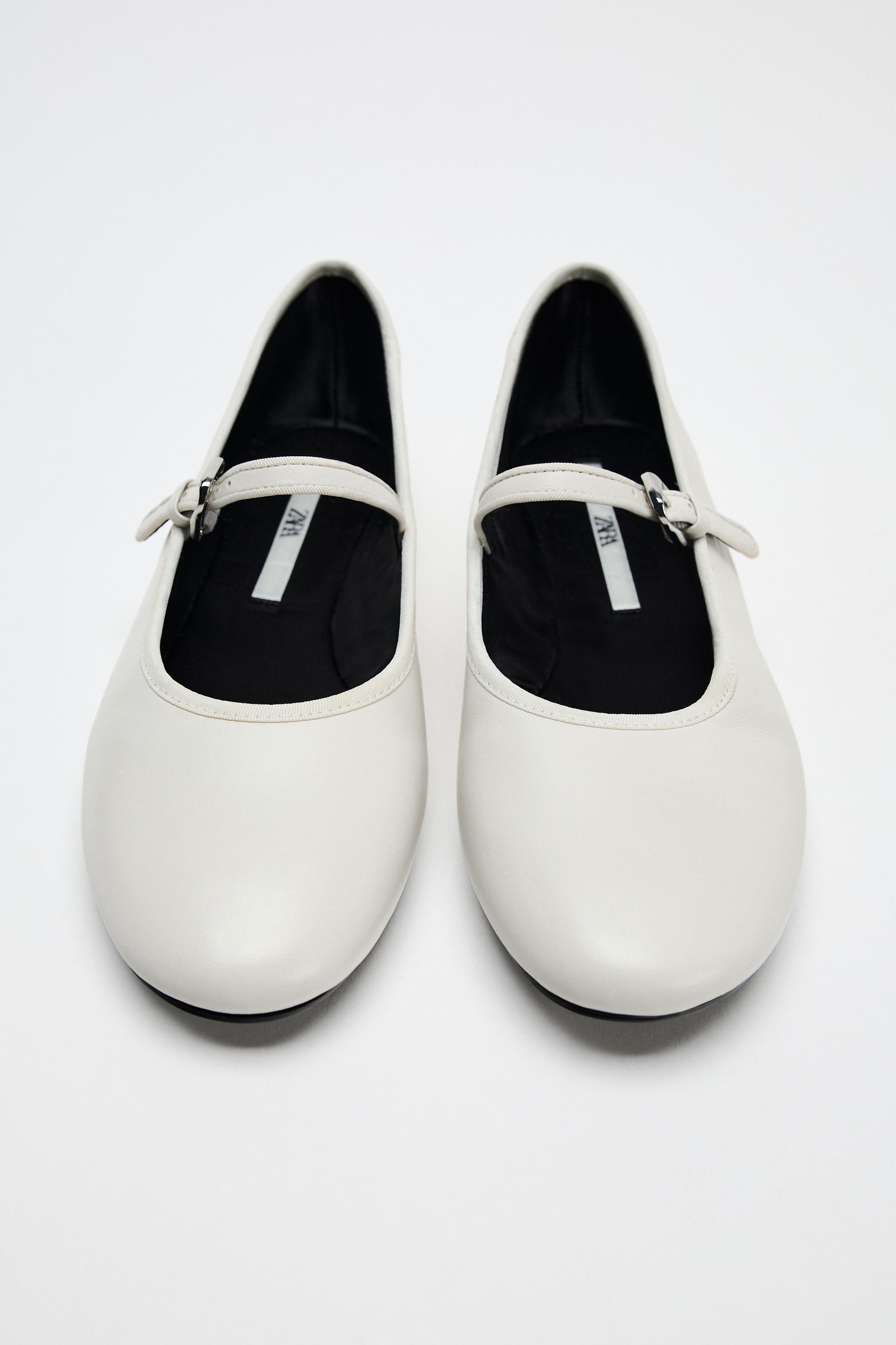 LEATHER BALLET FLATS Product Image