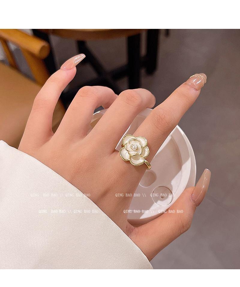 Floral Glazed Ring Product Image