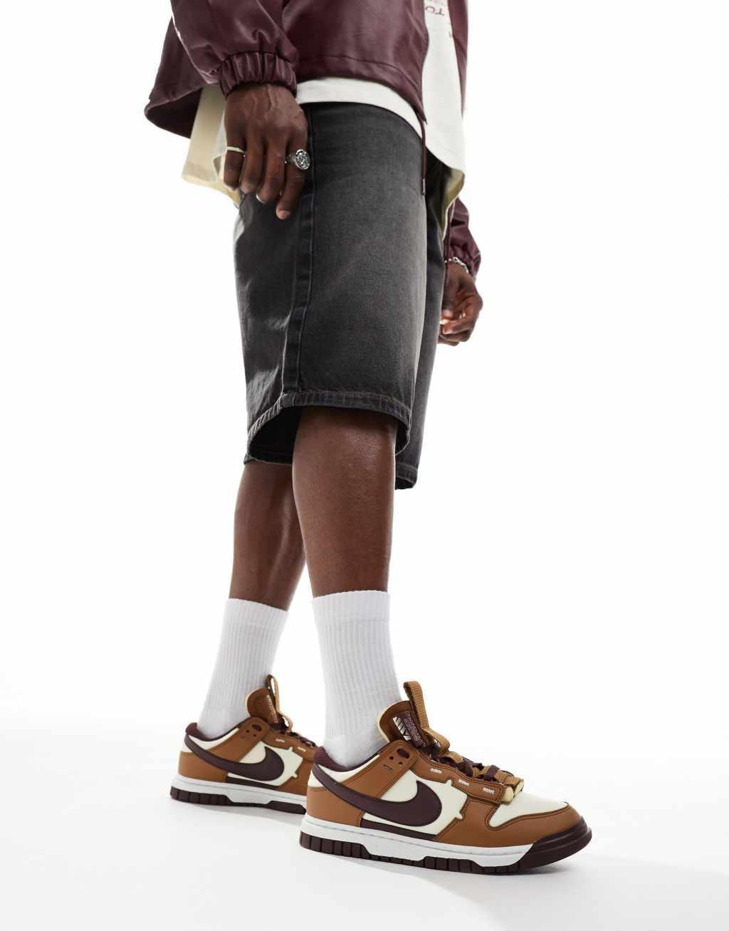 Nike Dunk Jumbo sneakers in brown and tan Product Image