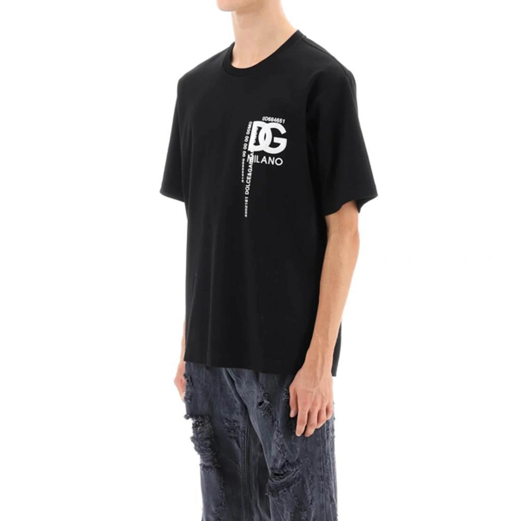 T Shirt In Black Product Image