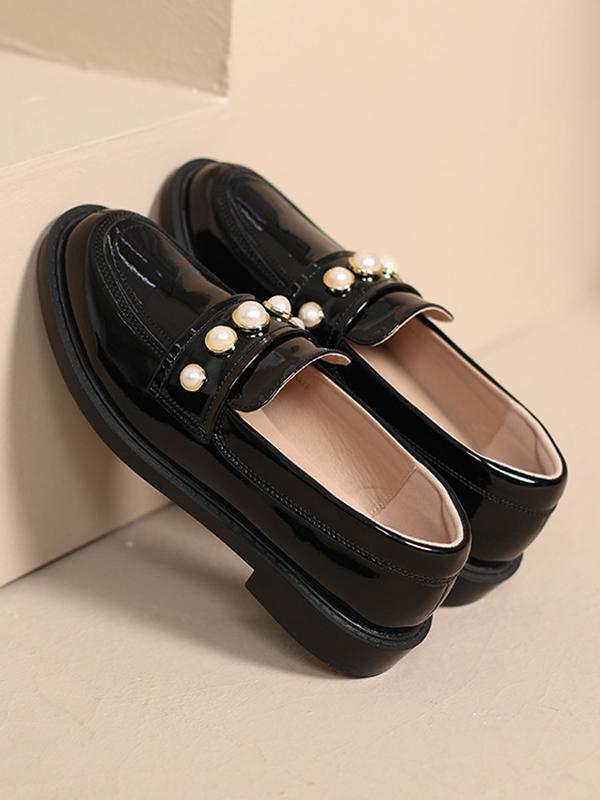 Round-Toe Split-Joint Loafers Product Image