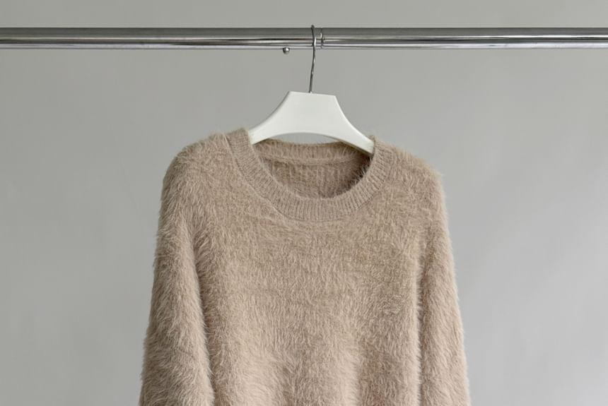 Crew Neck Plain Fluffy Sweater Product Image