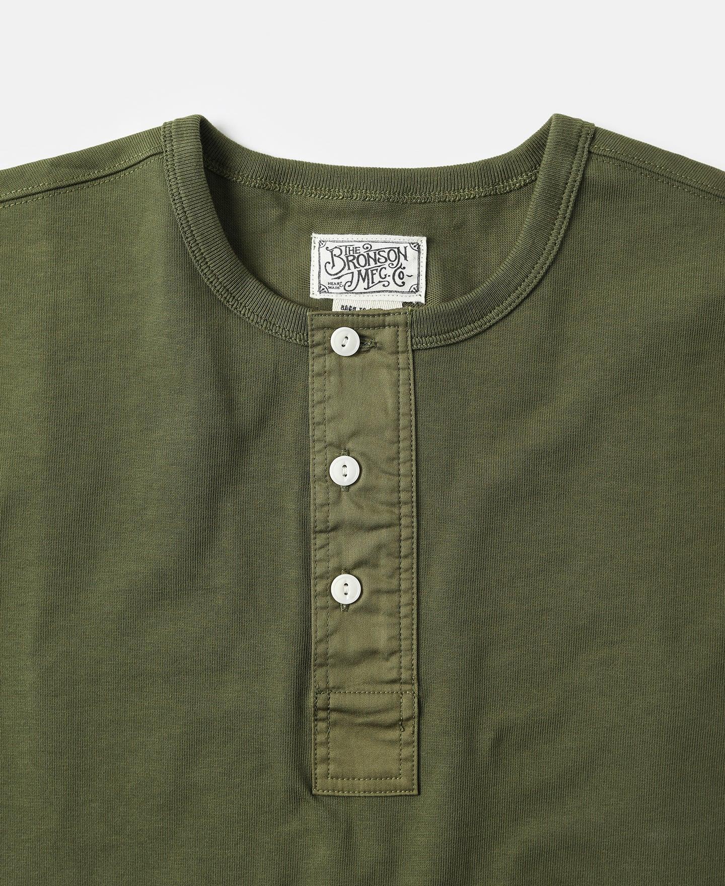 Vintage Short Sleeve Henley T-Shirt - Green Product Image