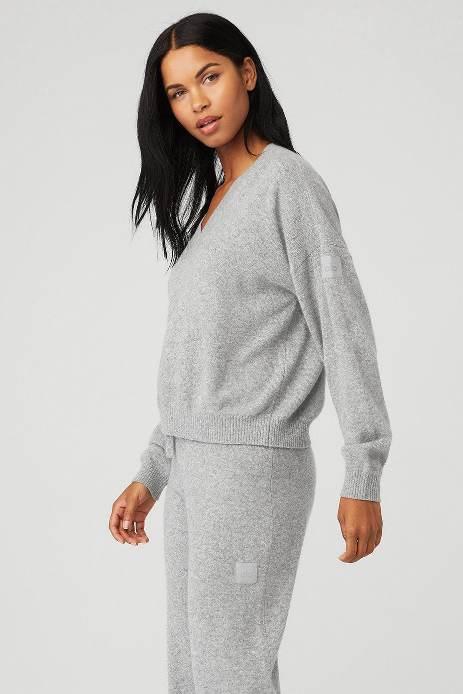 Cashmere Jet Set V-Neck Pullover - Dove Grey Heather Product Image