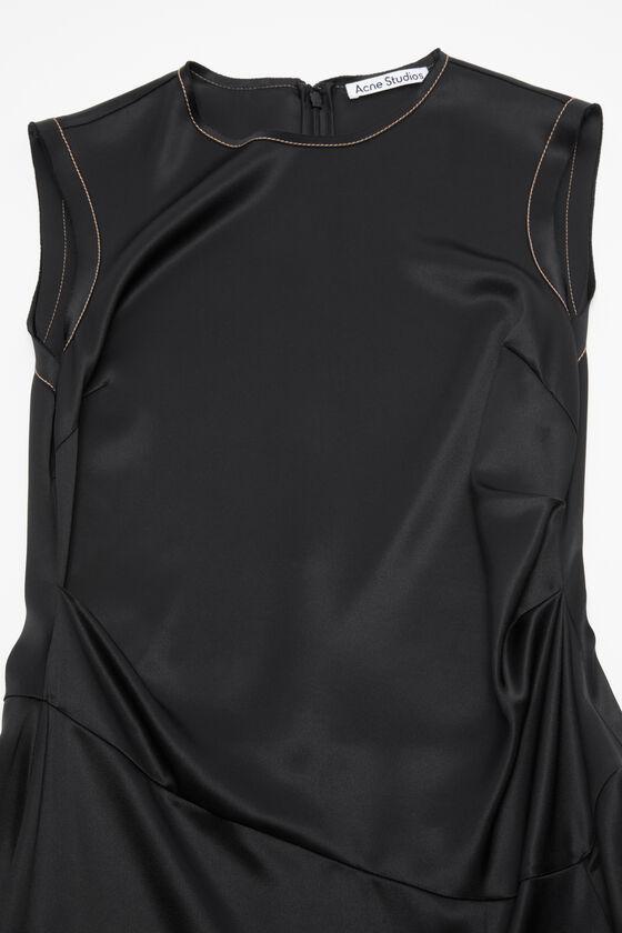 Satin sleeveless dress Product Image