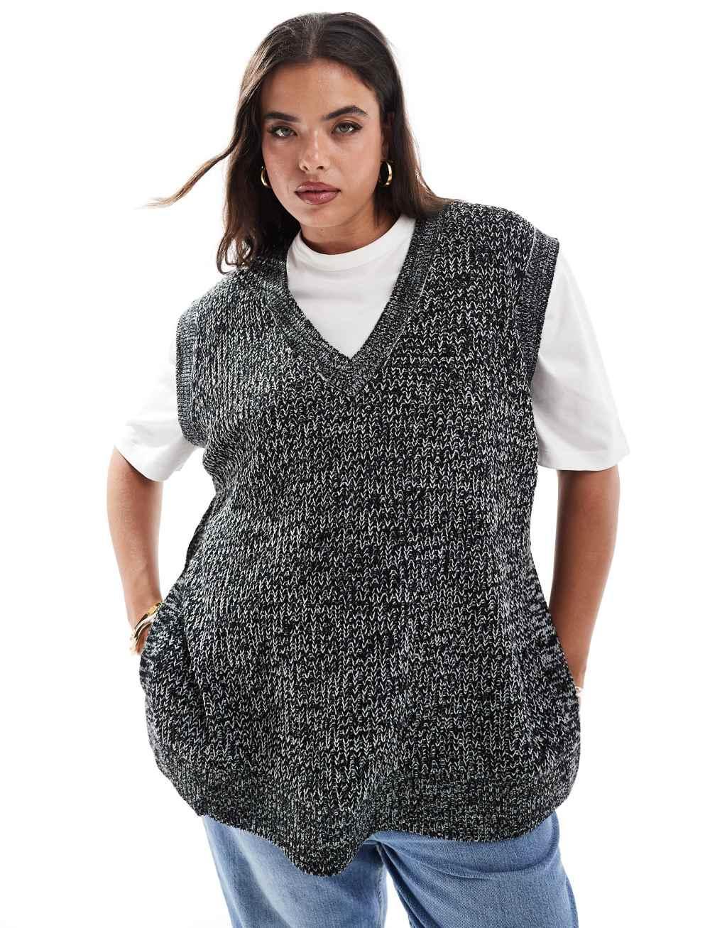 Yours v-neck knitted vest in mono black Product Image