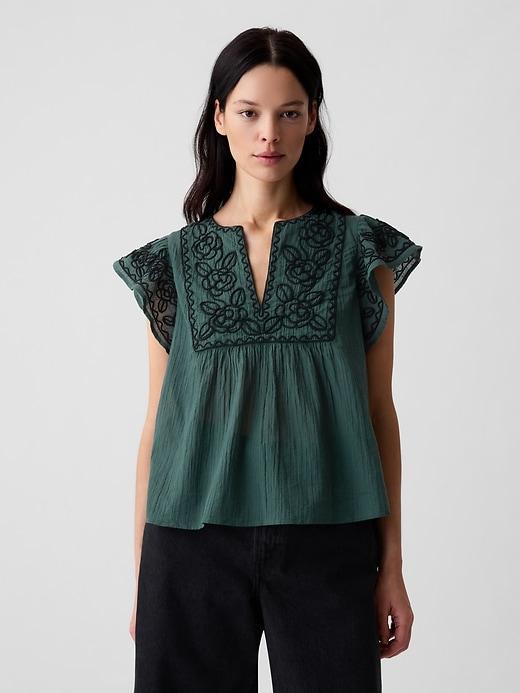 Crinkle Gauze Embroidered Cropped Shirt Product Image