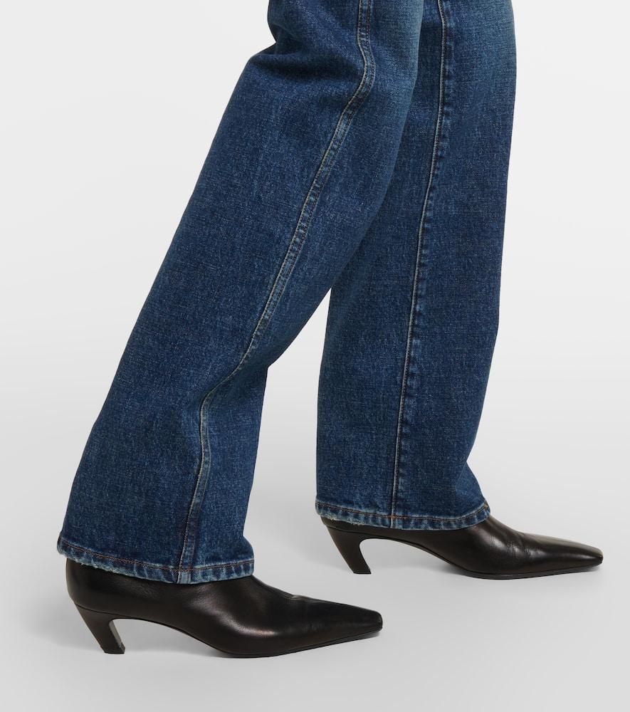 Abigail High-waisted Straight-leg Jeans In Light Wash Product Image