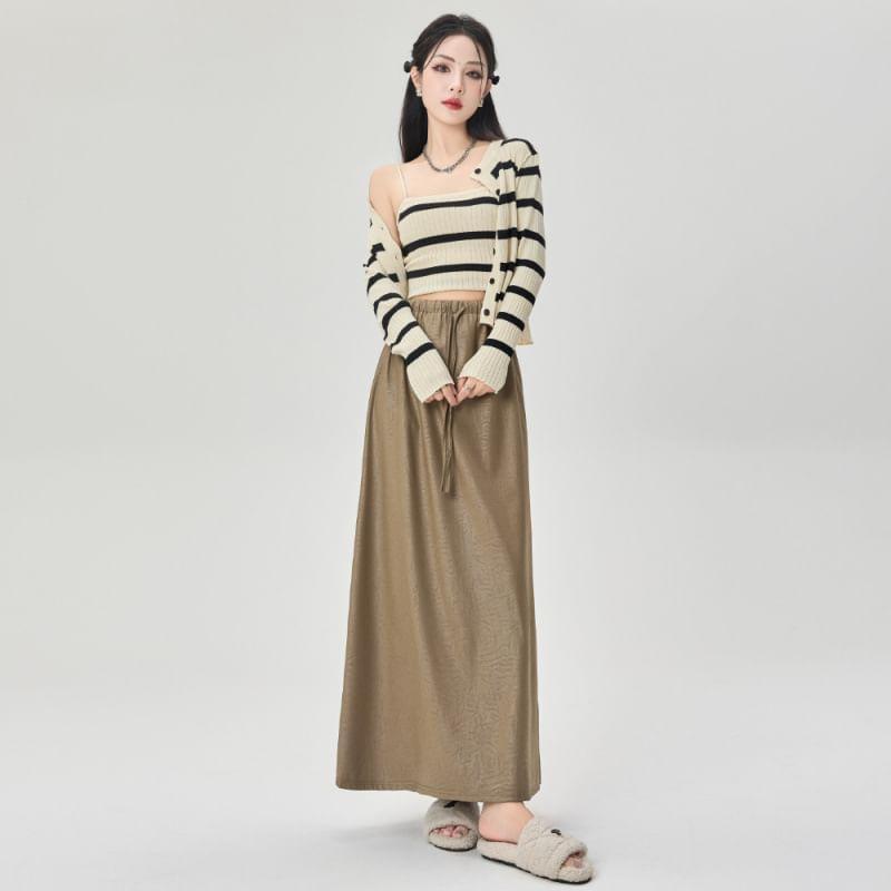 High Rise Plain Maxi A-Line Skirt Product Image