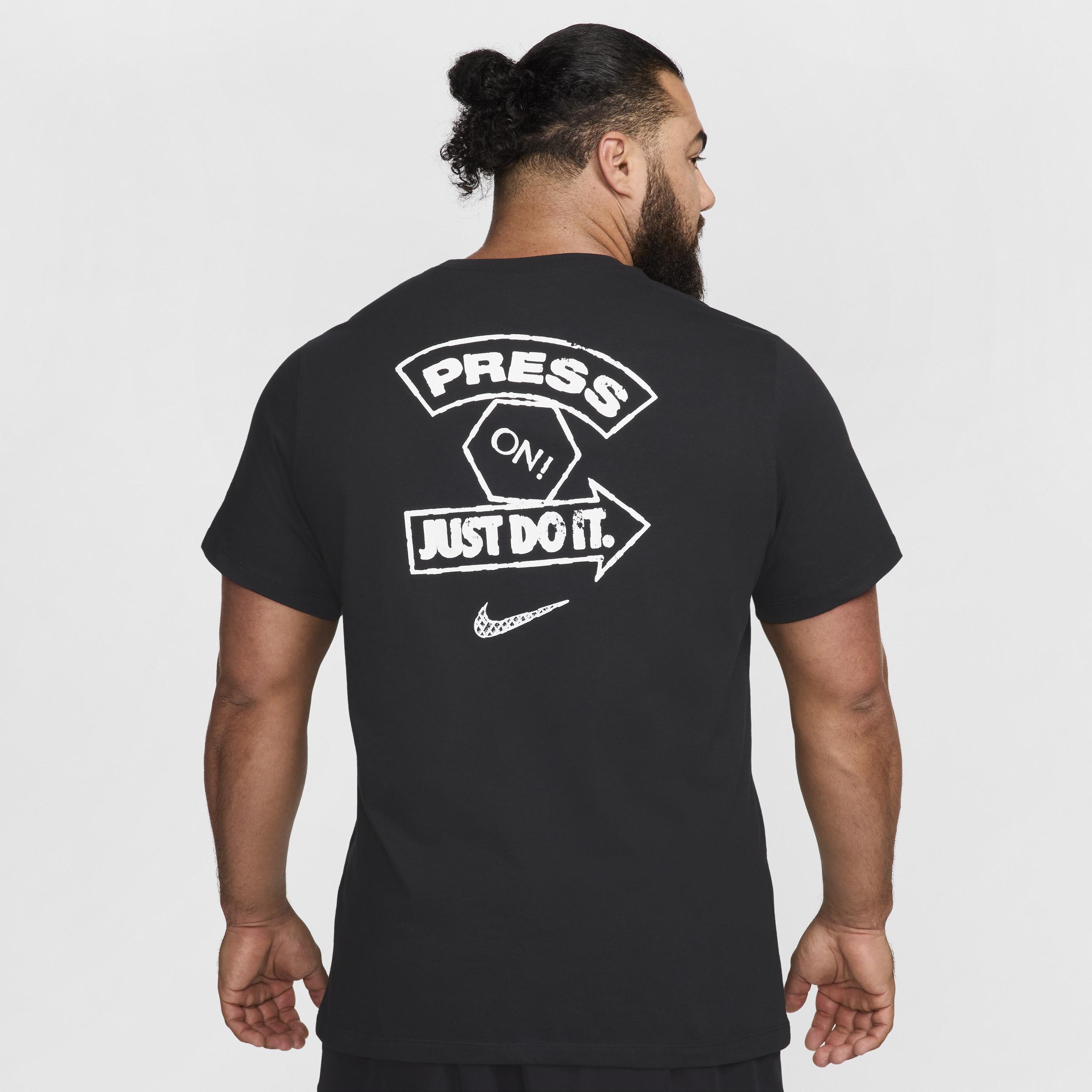 Nike Men's Fitness T-Shirt Product Image