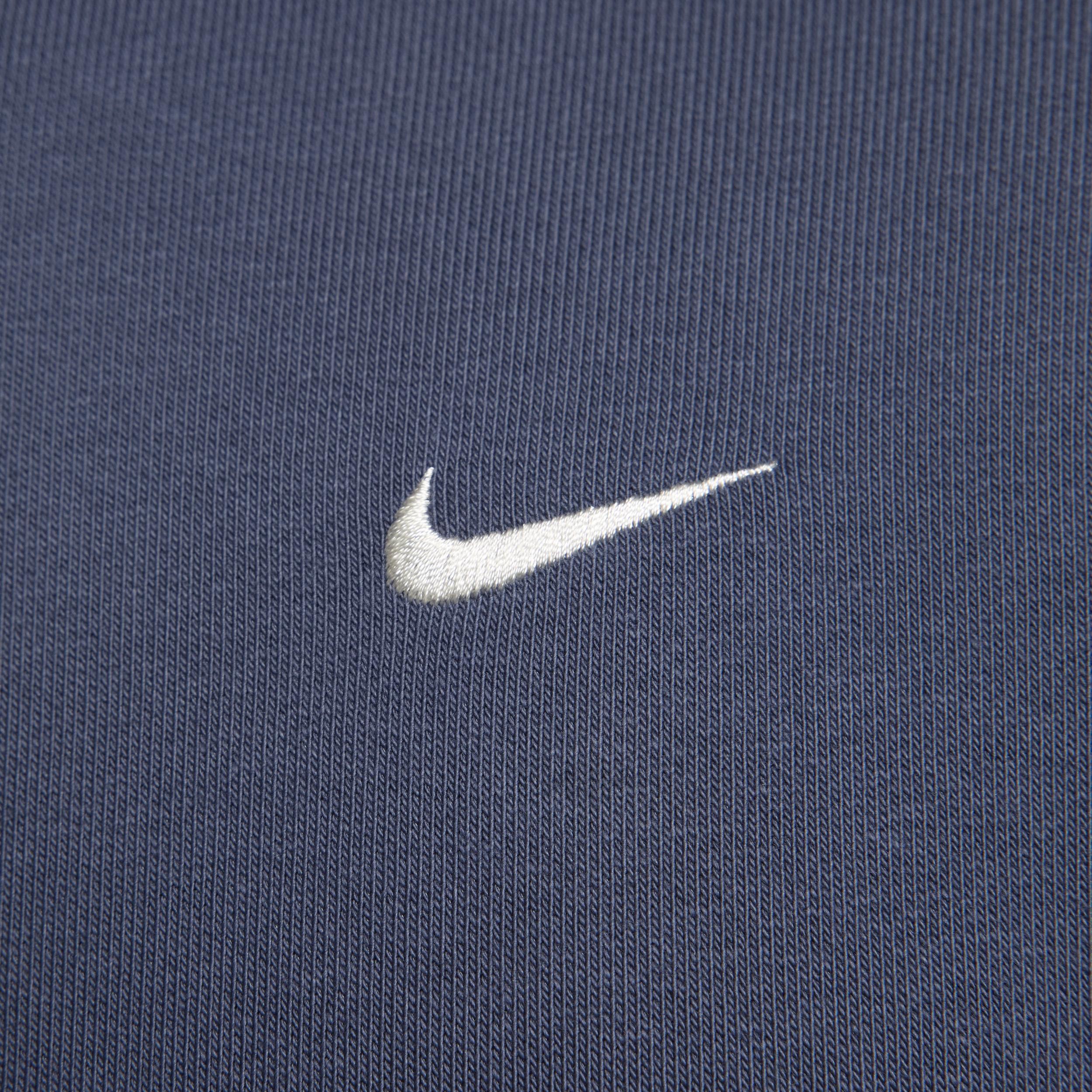 Nike Men's Standard Issue Dri-FIT Crew Basketball Top Product Image