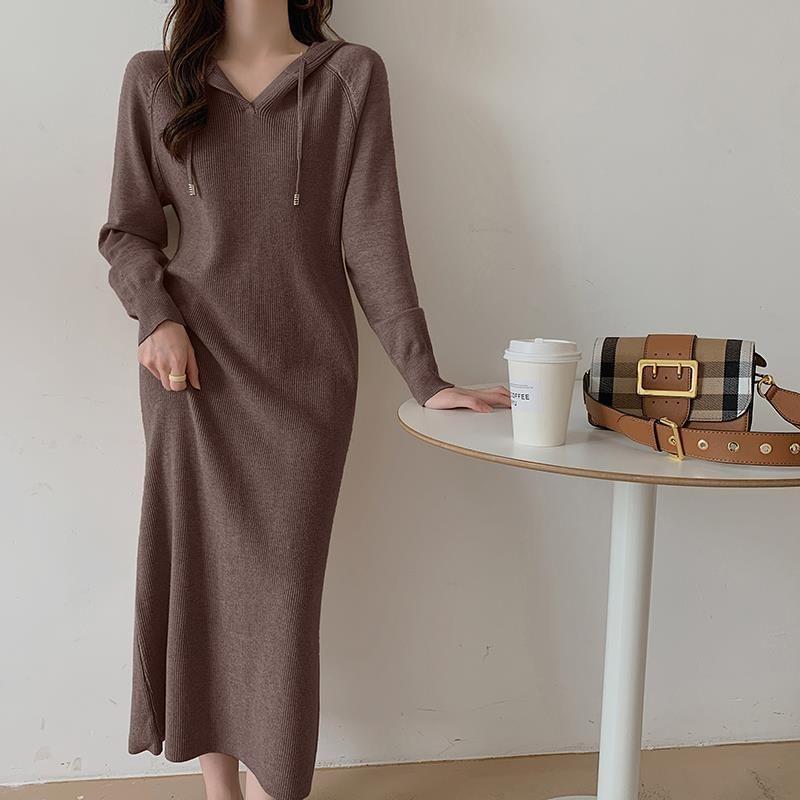 Long-Sleeve V-Neck Drawstring Ribbed Midi Sheath Knit Dress Product Image