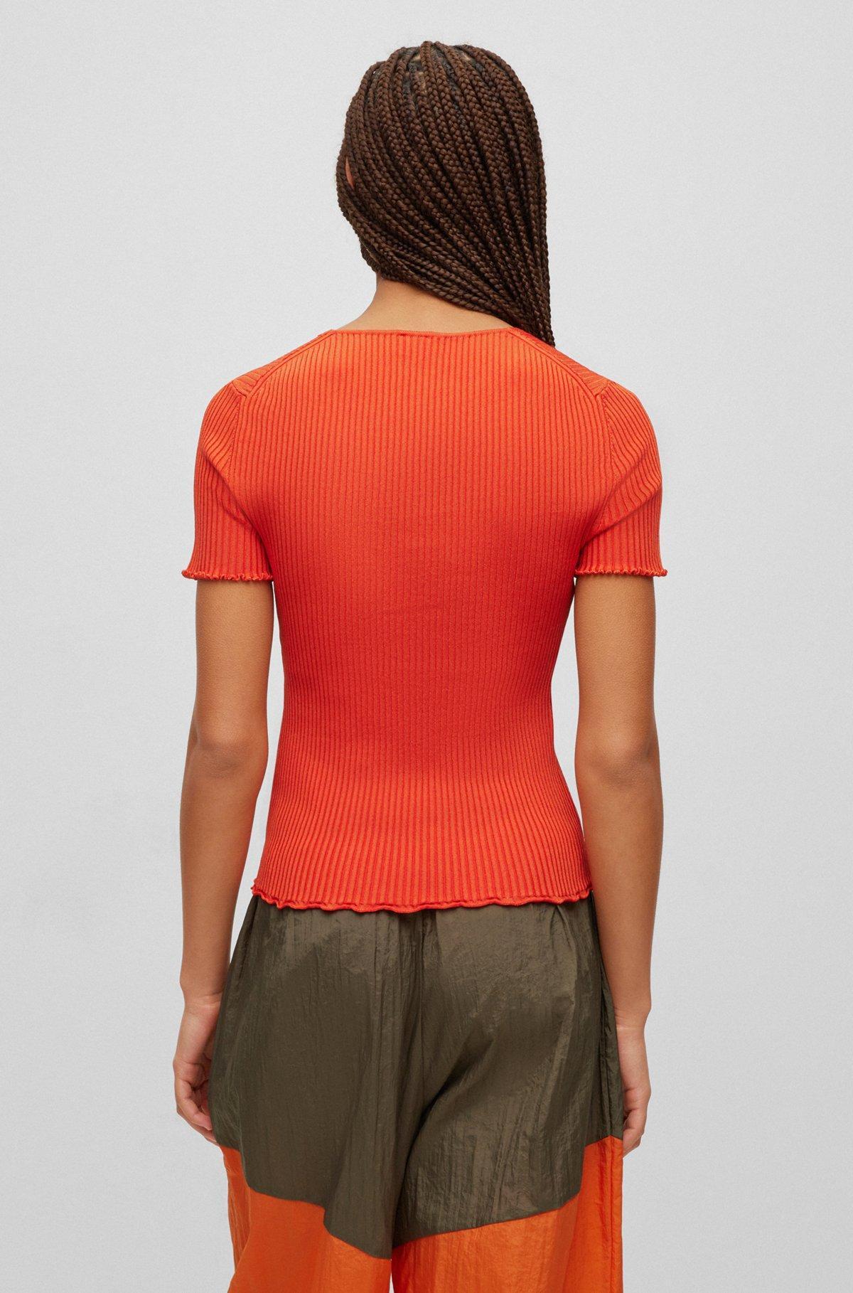 Short-sleeved ribbed sweater with gathered front Product Image