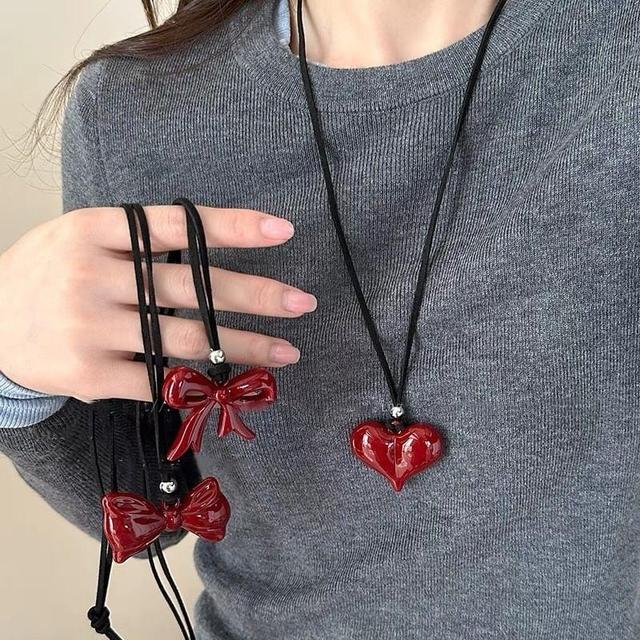 Heart Necklace Product Image