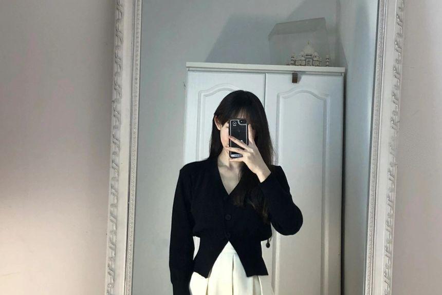 V-Neck Plain Cardigan / High Waist Midi A-Line Skirt Product Image