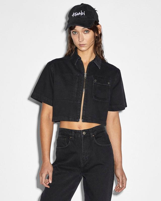 BOXY CROP SS SHIRT BLACK Female Product Image