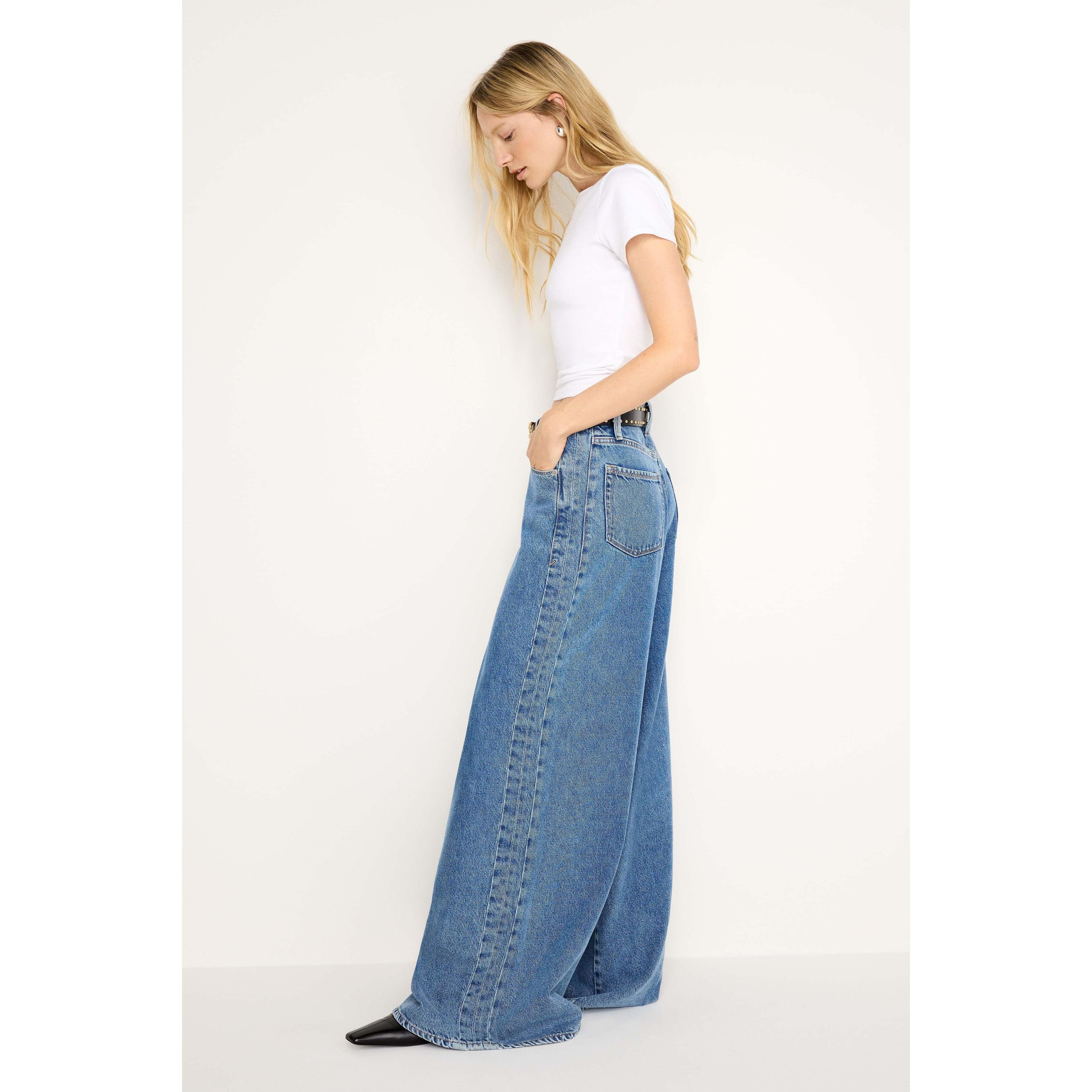 Womens Paneled Wide-Leg Jeans Product Image